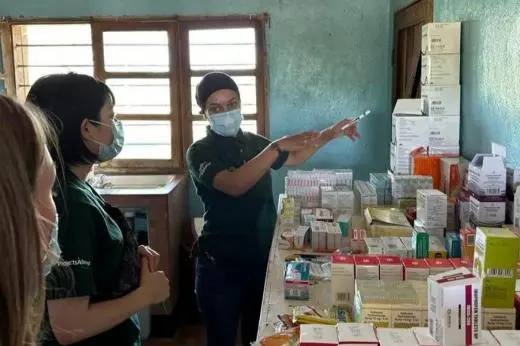 Tanzania Medicine school groups