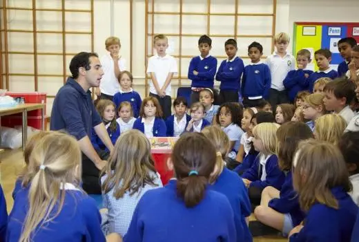 Happy Puzzle for Schools school groups