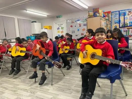 Kids That Rock - Whole Class Guitar Workshops school groups