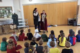 school groups Kings, Queens & Castles Workshop