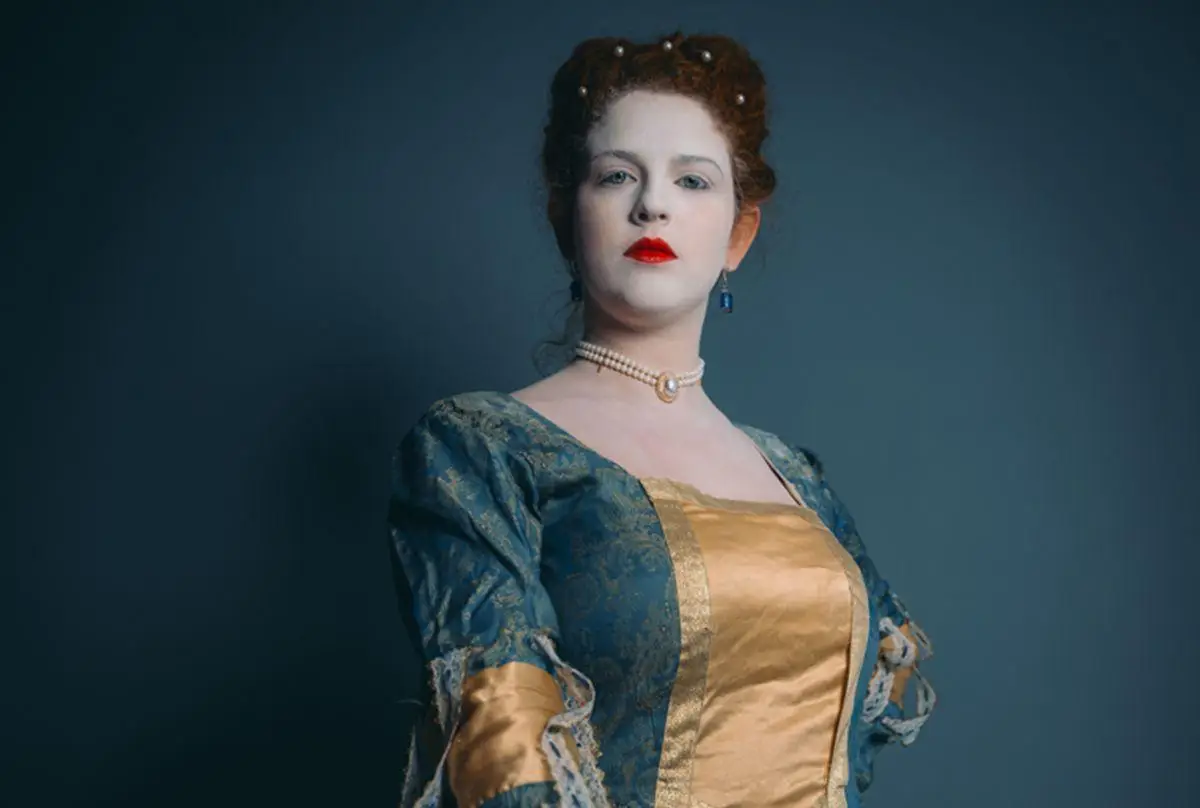 Actor dressed as a British Queen