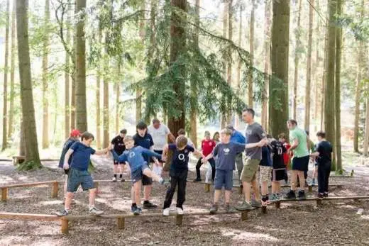 Team Building Outdoor Adventures school groups