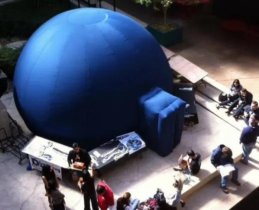 Themed planetarium experiences school groups